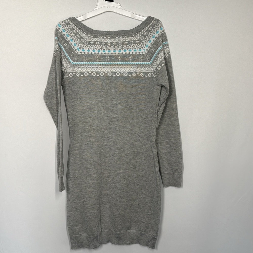 ❤️3/$30 Pink Republic Gray Fair Isle Sweater Dress - Picture 5 of 5